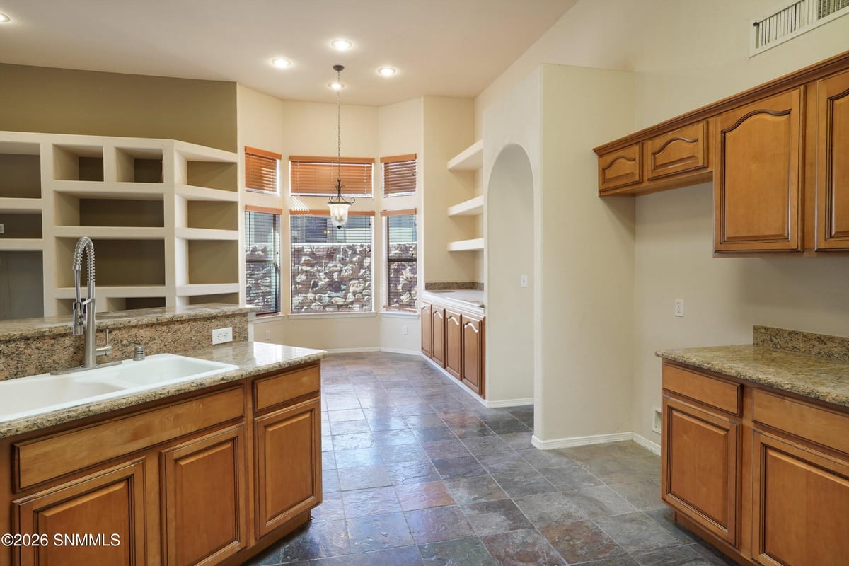 2205 Sun Chaser Place, Las Cruces, NM 88011 photo 9