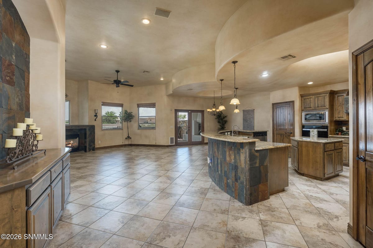 8243 Degas Drive, Las Cruces, NM 88007 photo 15