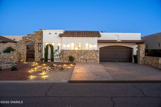 8243 Degas Drive, Las Cruces, NM 88007 photo 4
