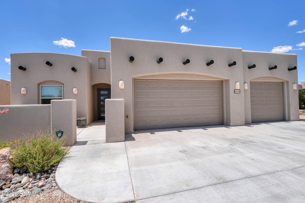 8048 Willow Bloom Circle, Las Cruces, NM 88007 photo 1