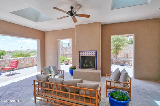 8048 Willow Bloom Circle, Las Cruces, NM 88007 photo 2