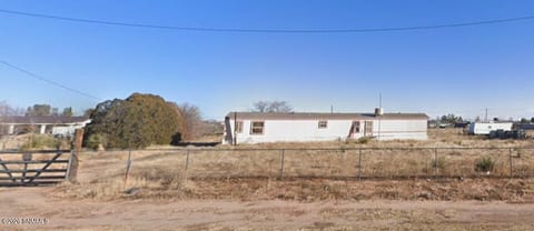 656 Paloma Blanca Drive #A en venta