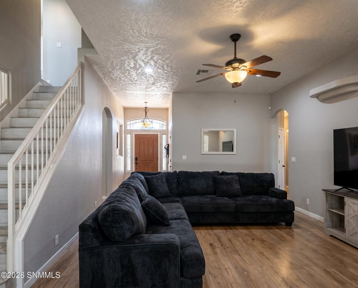 702 Mesa Point Road, Las Cruces, NM 88011 photo 5
