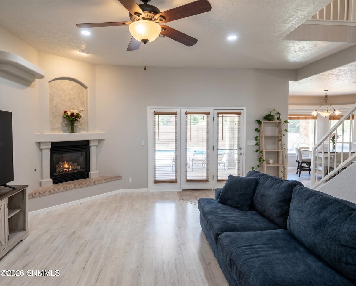702 Mesa Point Road, Las Cruces, NM 88011 photo 8