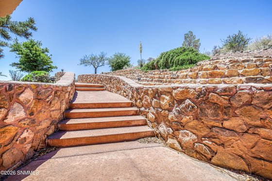 1301 Estancia Court, Las Cruces, NM 88007 photo 5