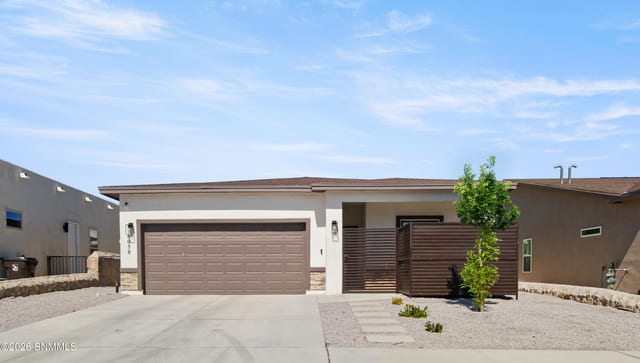 6058 Olive Park Street, Santa Teresa, NM – 4 bedroom, 1,595 sqft single family residence for sale at $310,000