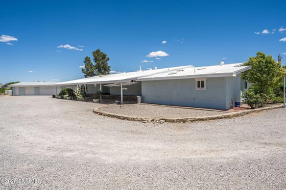 680 Carver Road, Las Cruces, NM 88005 photo 2