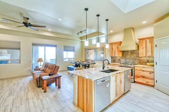 8021 Willow Bloom Circle, Las Cruces, NM 88007 photo 4