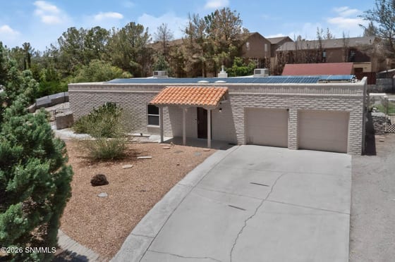 700 Sundown Court, Las Cruces, NM 88011 photo 2