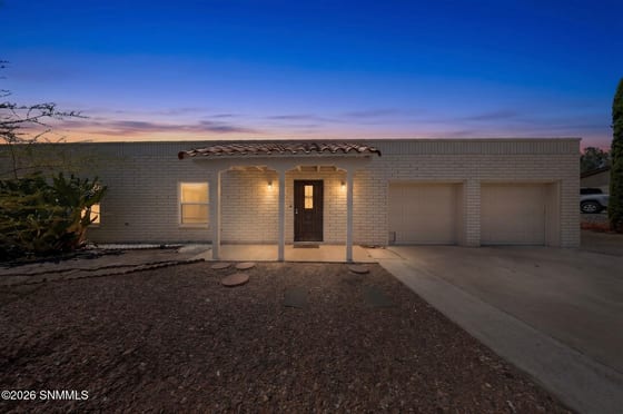 700 Sundown Court, Las Cruces, NM 88011 photo 3
