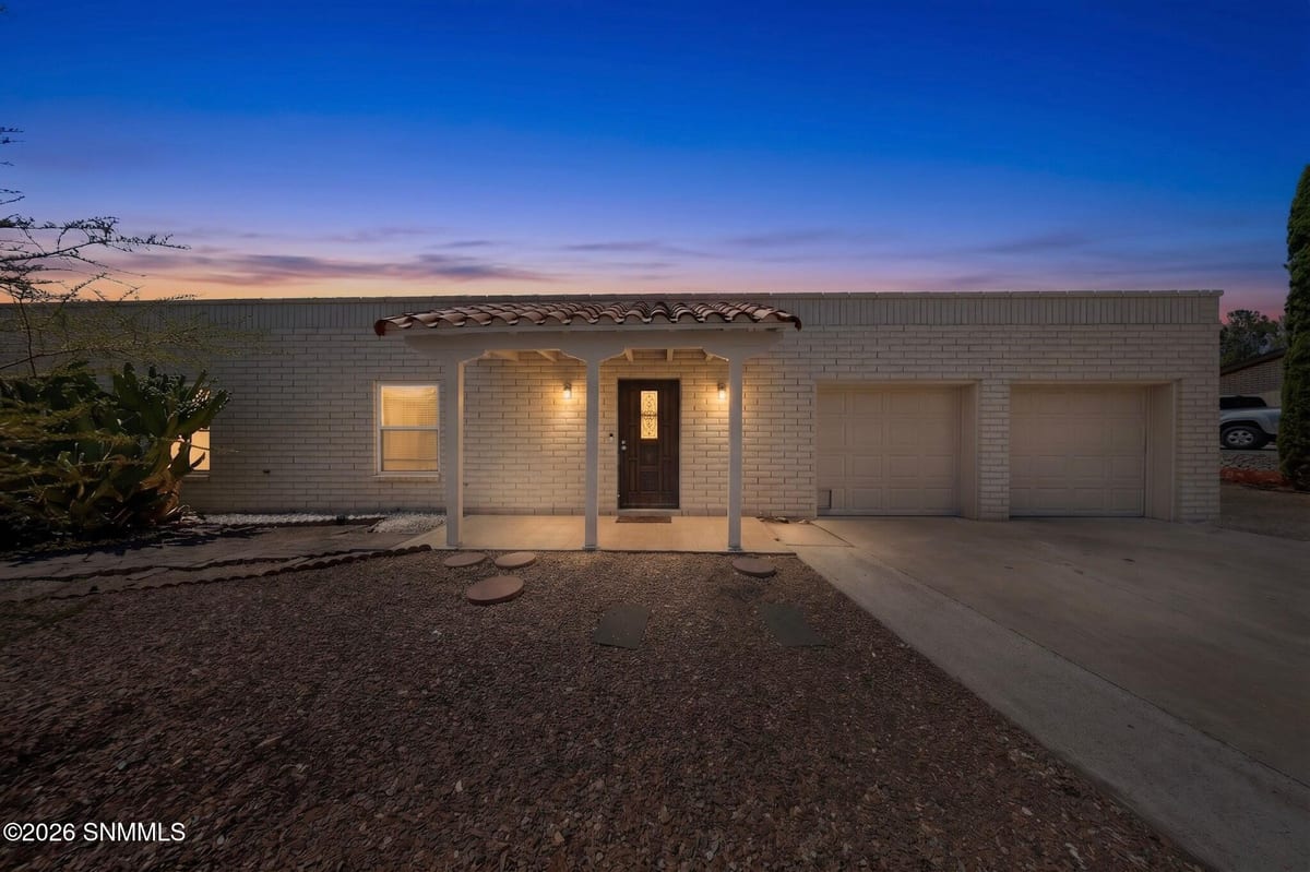 700 Sundown Court, Las Cruces, NM 88011 photo 3