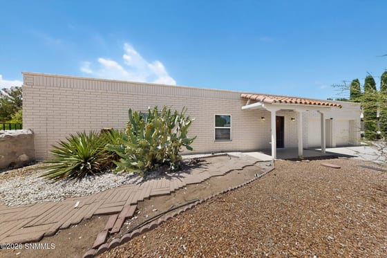 700 Sundown Court, Las Cruces, NM 88011 photo 5