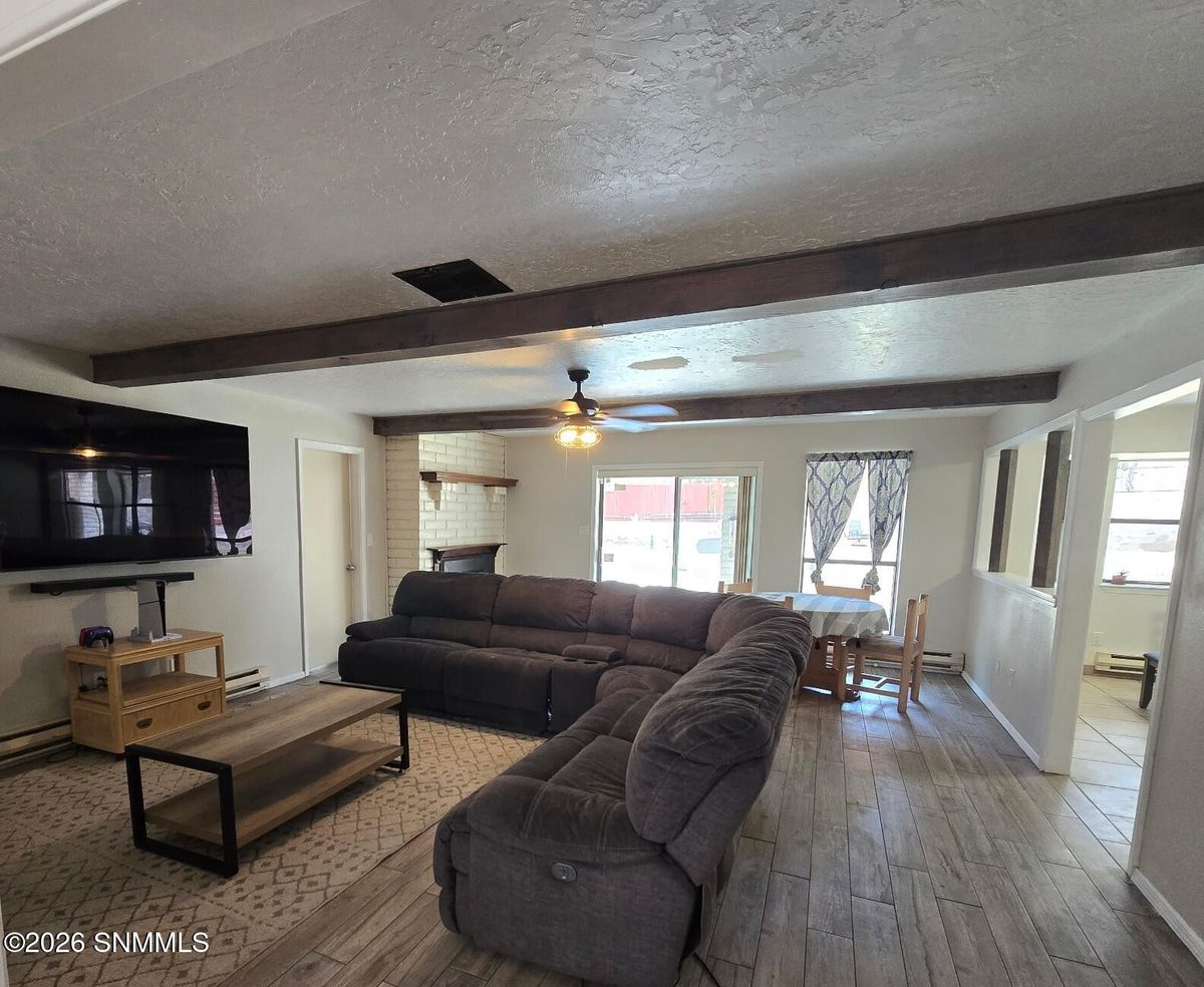 700 Sundown Court, Las Cruces, NM 88011 photo 9