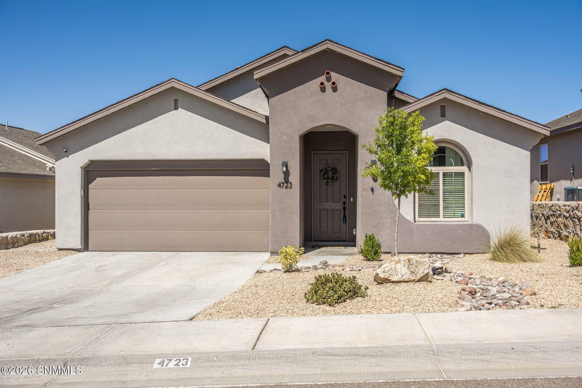 4723 Big Springs Street, Las Cruces, NM 88012 photo 1
