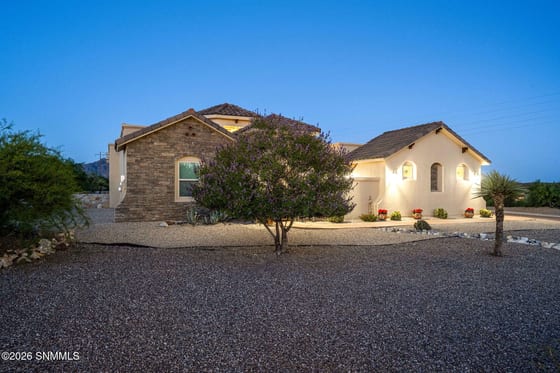 5677 Calle De Paradise, Las Cruces, NM 88011 photo 3