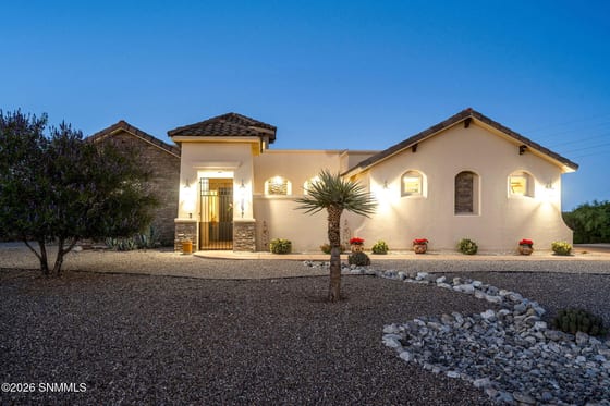 5677 Calle De Paradise, Las Cruces, NM 88011 photo 4