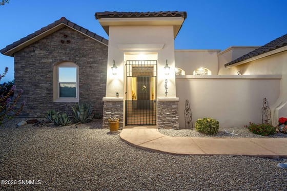 5677 Calle De Paradise, Las Cruces, NM 88011 photo 5