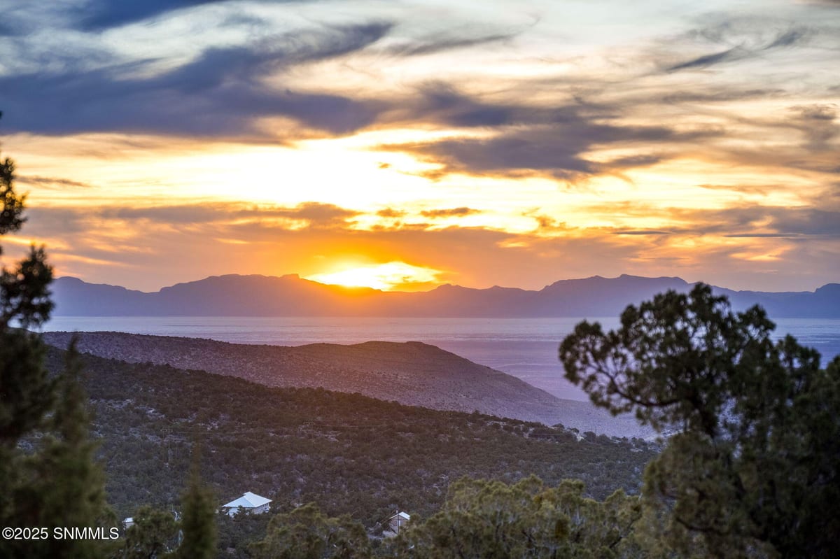 4 Colorado Place, High Rolls Mountain Park, NM 88325 photo 3