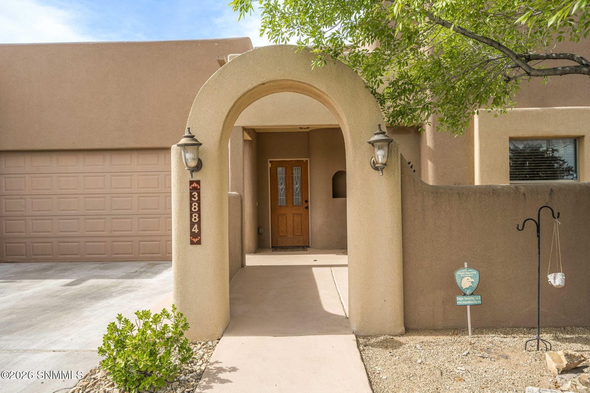 3884 Adriatic Road, Las Cruces, NM 88012 photo 2