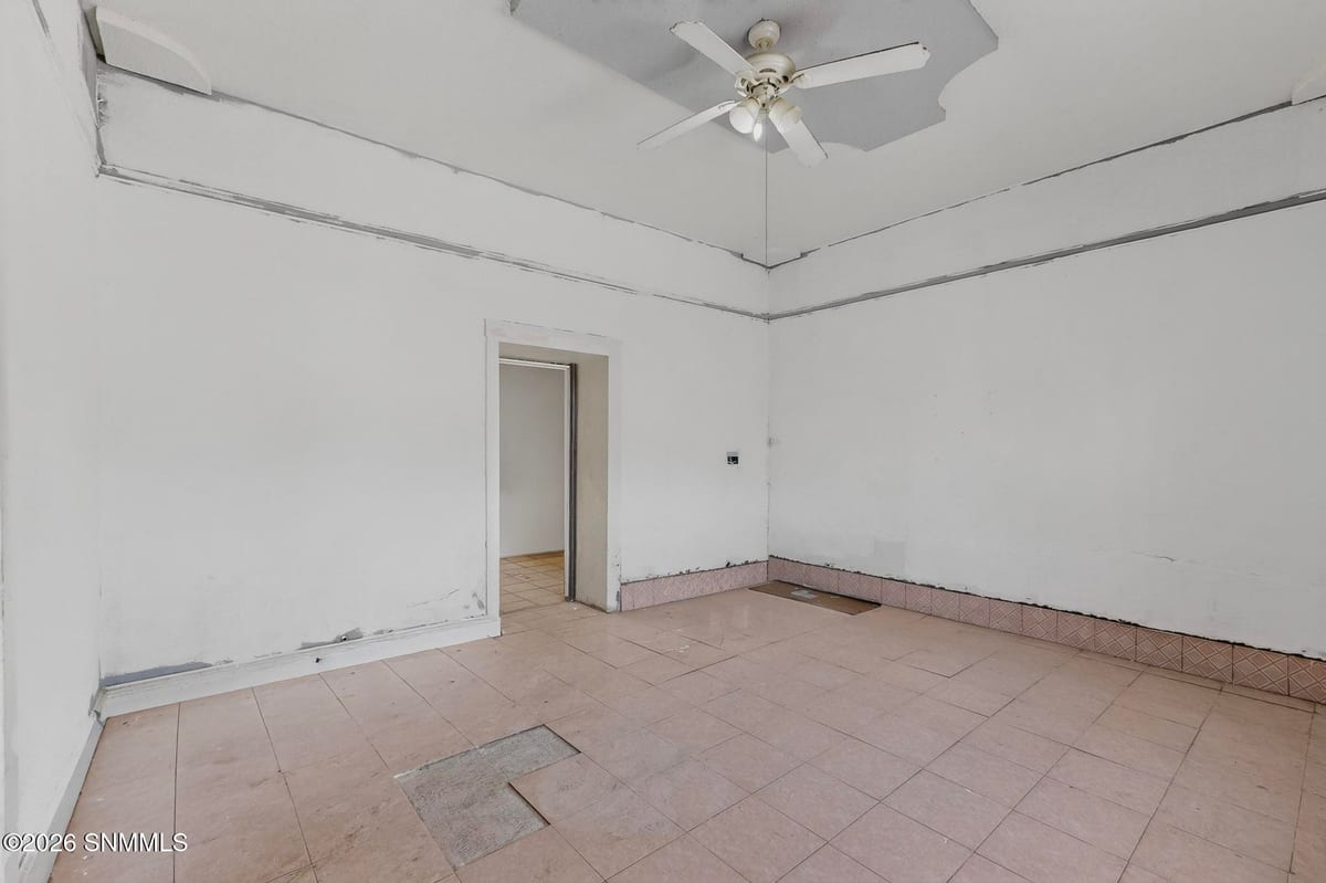 446 S San Pedro Street, Las Cruces, NM 88001 photo 9