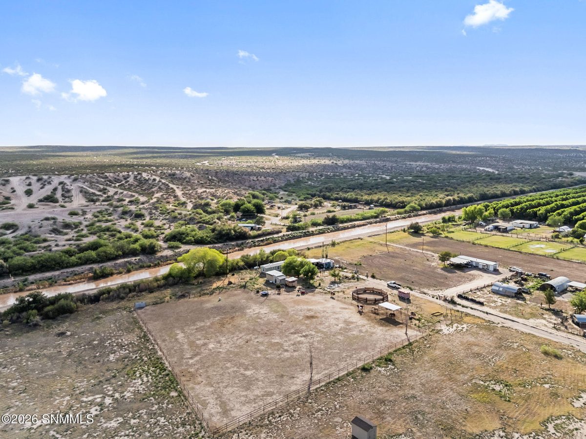 4217 County Road B-006, La Mesa, NM 88044 photo 2