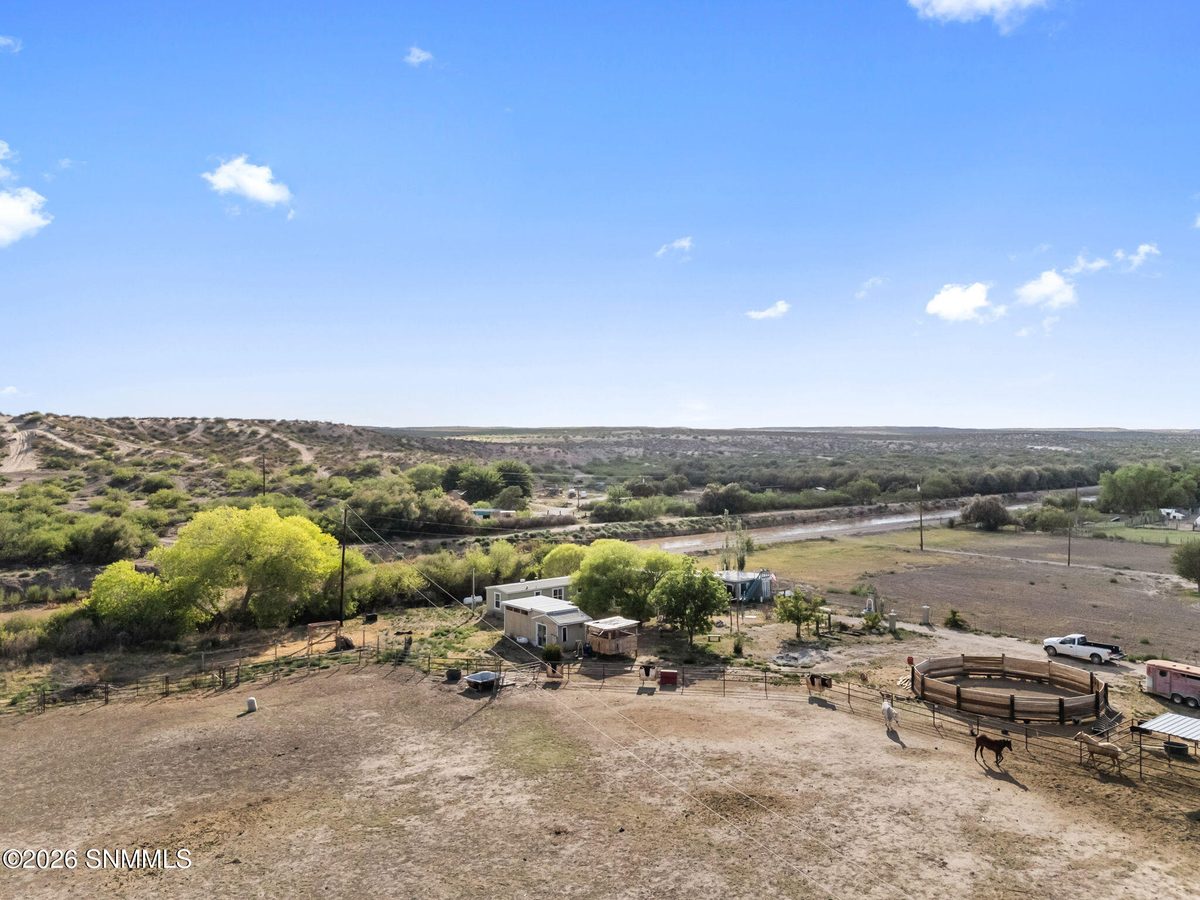 4217 County Road B-006, La Mesa, NM 88044 photo 5