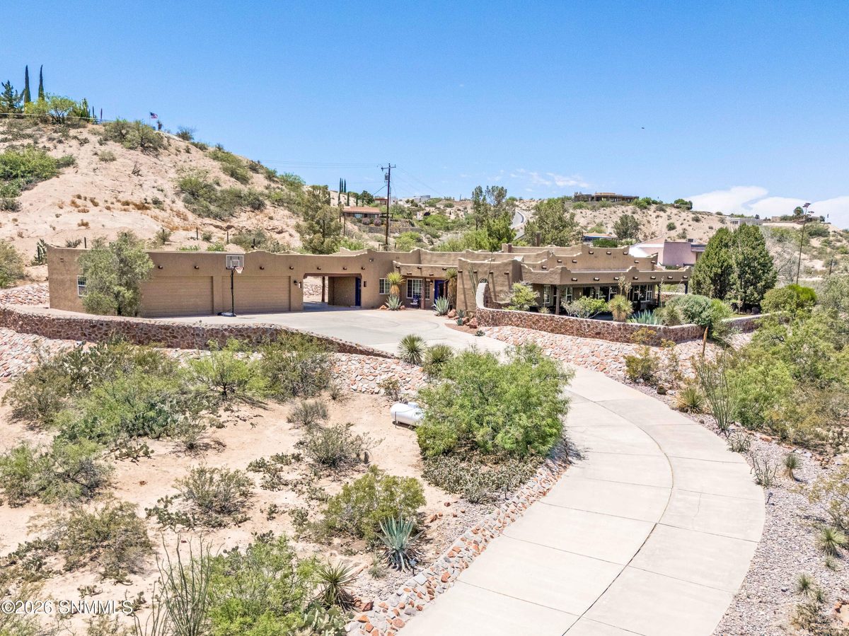 7301 Raasaf Circle, Las Cruces, NM 88005 photo 1