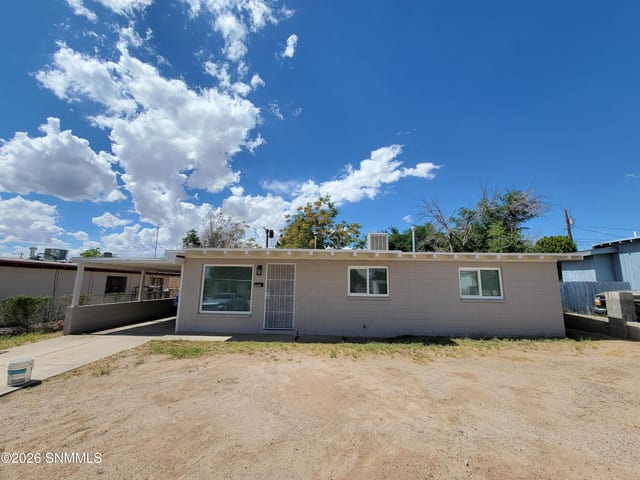 1925 Calle De Suenos, Las Cruces, NM – 3 bedroom, 1,038 sqft single family residence for sale at $239,000