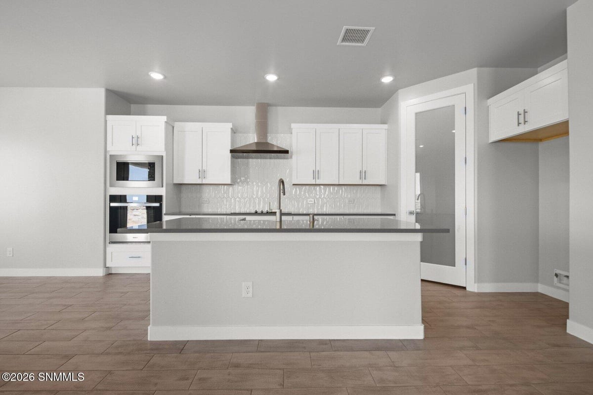 3435 Masterpiece Street, Las Cruces, NM 88012 photo 2