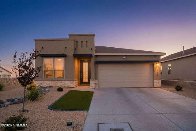 2005 Montosa Street, Las Cruces, NM – 3 bedroom, 1,449 sqft single family residence for sale at $335,000