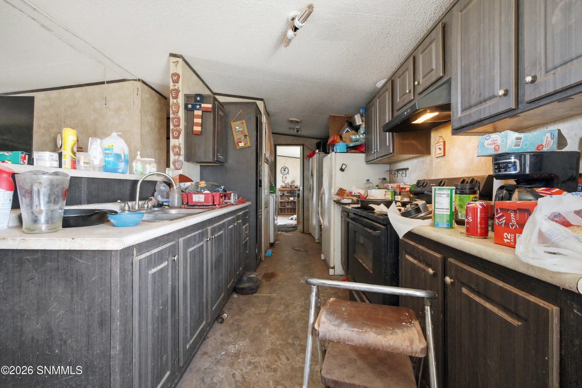 185 Alamotero Lane, Alamogordo, NM 88310 photo 2