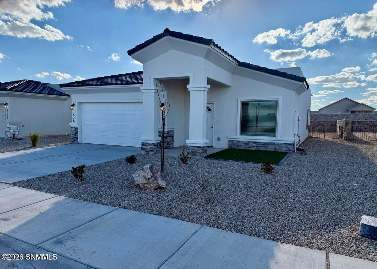 7525 Clarion Way, Las Cruces, NM 88012 photo 3