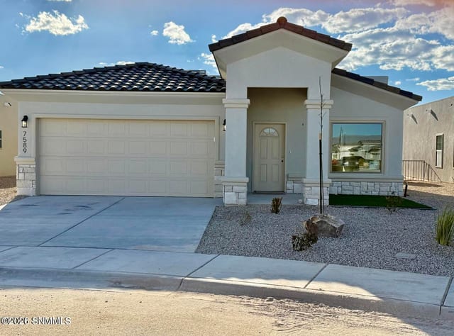 7589 Clarion Way, Las Cruces, NM – 3 bedroom, 1,630 sqft single family residence for sale at $329,950