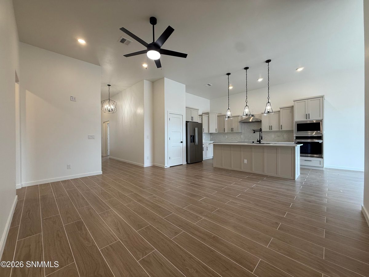 3742 Daybreak Street, Las Cruces, NM 88012 photo 11