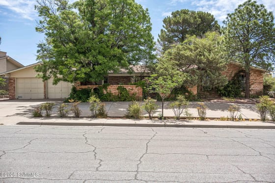 1766 Imperial Ridge, Las Cruces, NM 88011 photo 2