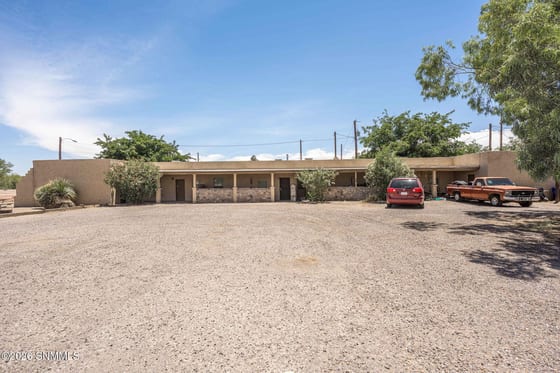 809 W Van Patten Avenue, Las Cruces, NM 88005 photo 3