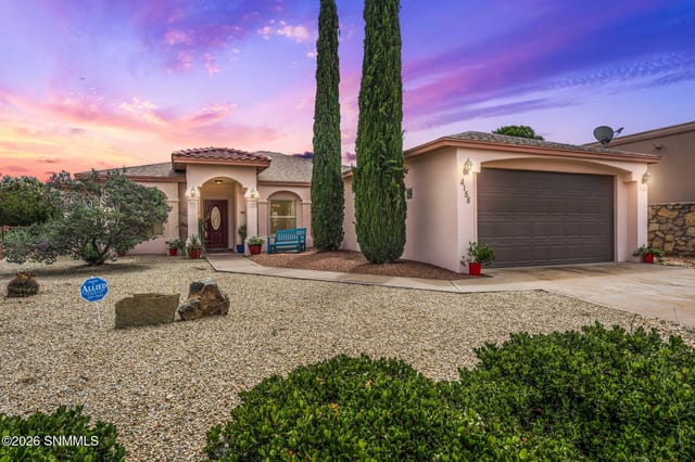 4158 Mojave Drive, Las Cruces, NM – 3 bedroom, 1,895 sqft single family residence for sale at $329,000