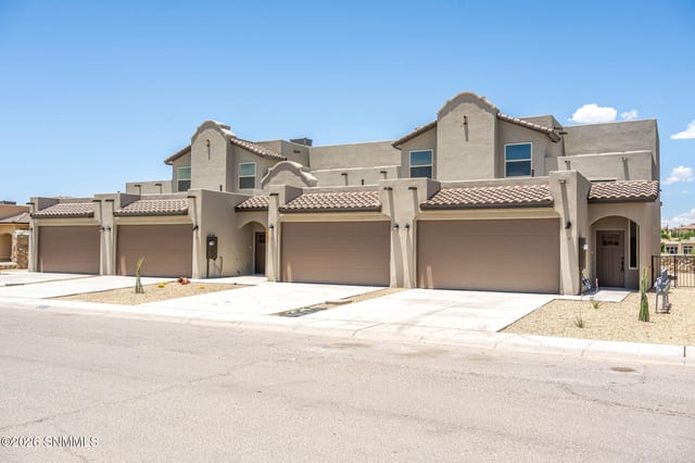 1323 Mission Nuevo Drive, Las Cruces, NM 88011 photo 3