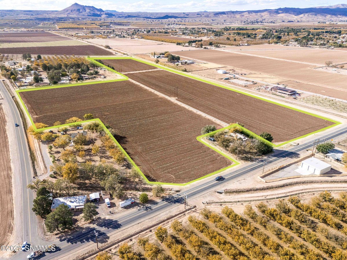 3635 N Valley Drive, Las Cruces, NM 88007 photo 1