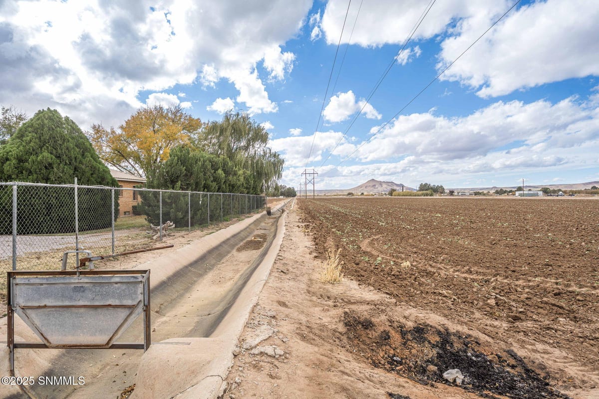 3635 N Valley Drive, Las Cruces, NM 88007 photo 16