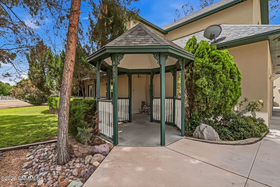 4631 Whispering Pines Court, Las Cruces, NM 88007 photo 4