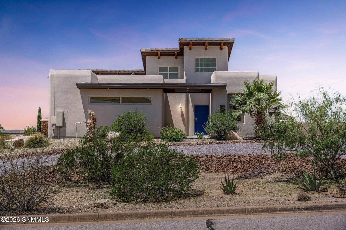 5648 Via Estrella, Las Cruces, NM 88011 photo 1