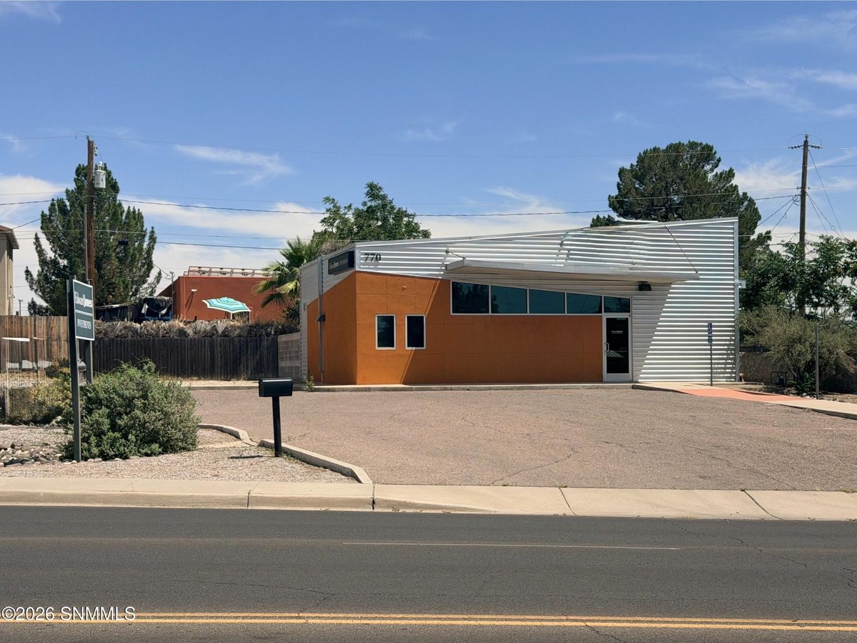770 Spruce Avenue, Las Cruces, NM 88001 photo 1