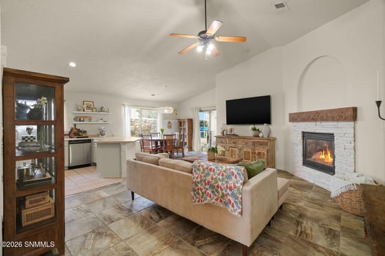 2507 Silver Hawk Avenue, Las Cruces, NM 88011 photo 4