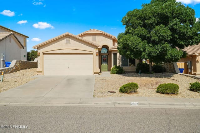 2507 Silver Hawk Avenue, Las Cruces, NM – 3 bedroom, 1,425 sqft single family residence for sale at $289,000