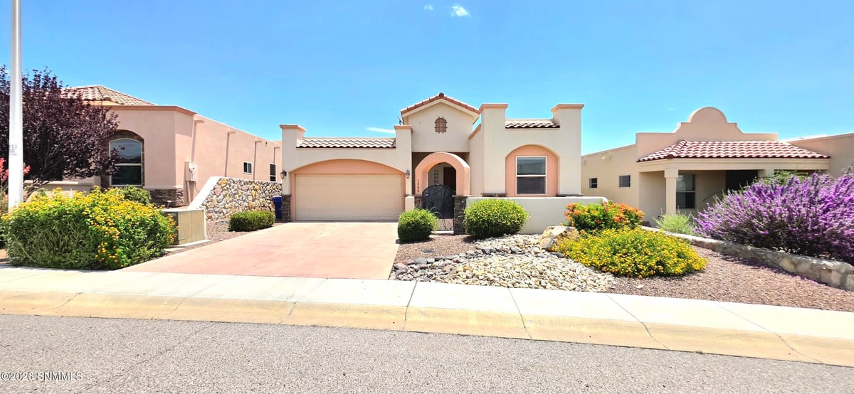 1980 Calle De Fuerte, Las Cruces, NM 88011 photo 1