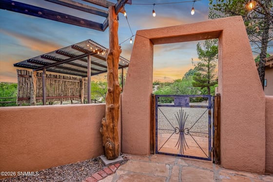 6290 Las Vistas Drive, Las Cruces, NM 88005 photo 3