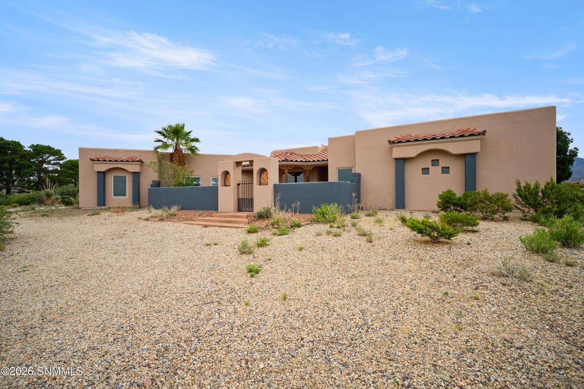 5073 Cueva Mine Trail, Las Cruces, NM 88011 photo 1
