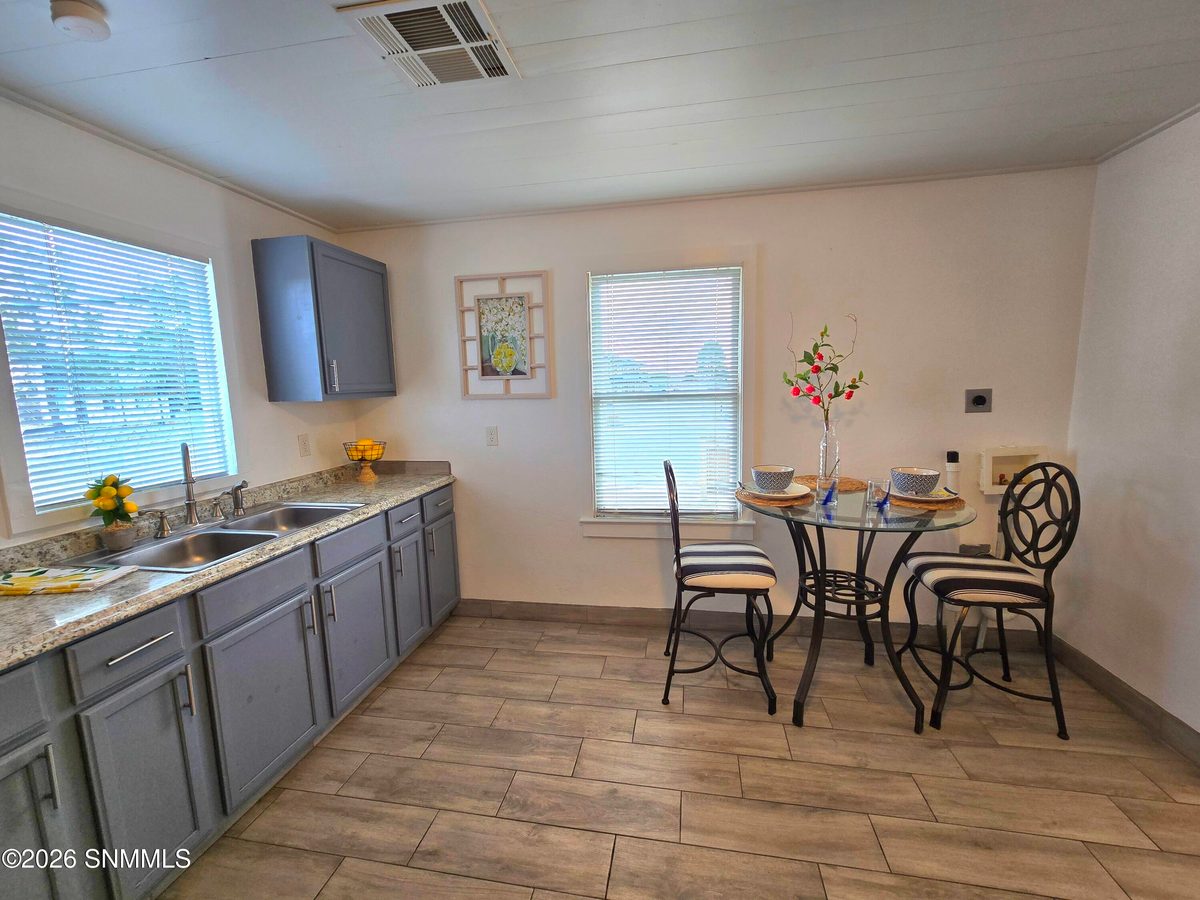 902 Foster Road, Las Cruces, NM 88001 photo 6