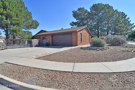 601 Lenox Avenue, Las Cruces, NM 88005 photo 3